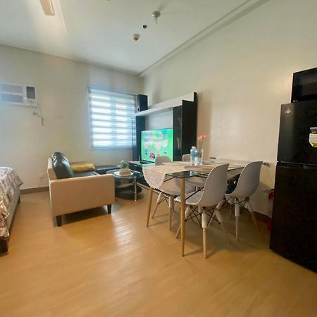 J & F Homestay - Cavite, Philippines Trece Martires Exterior foto
